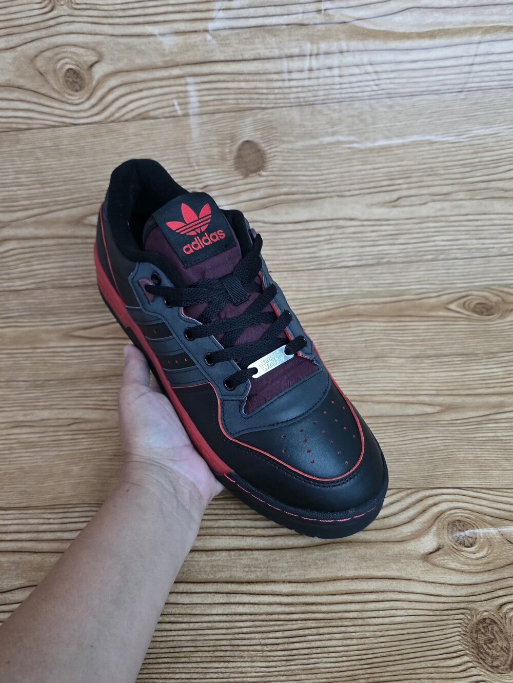 Adidas Rivalry Low Star Wars - Picture 7 of 9